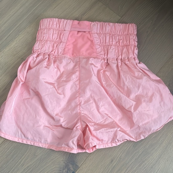 Light pink short - Picture 2 of 3